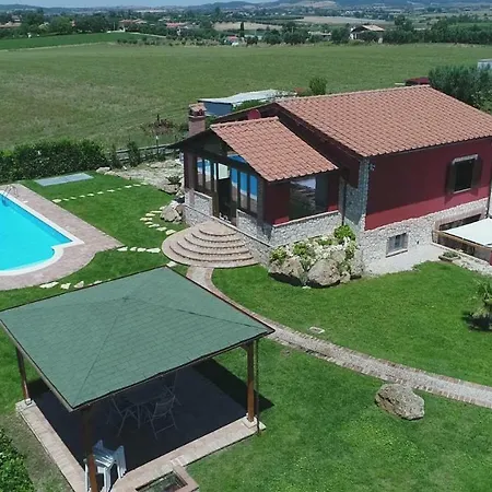 La Casa Del Fico Con Piscina Holiday home Pescia Romana