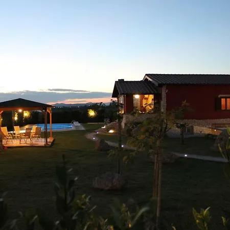 La Casa Del Fico Con Piscina Pescia Romana