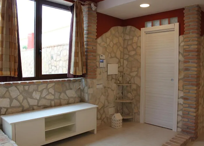 La Casa Del Fico Con Piscina Pescia Romana
