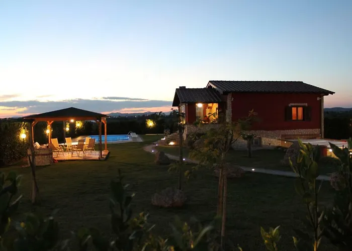 La Casa Del Fico Con Piscina Pescia Romana